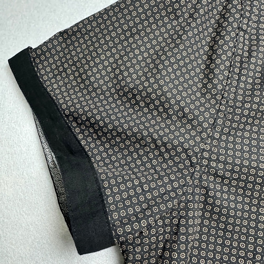 Guess Los Angeles Mens XL Black Tan Geometric Medallion Print Short Sleeve Shirt - Picture 5 of 8